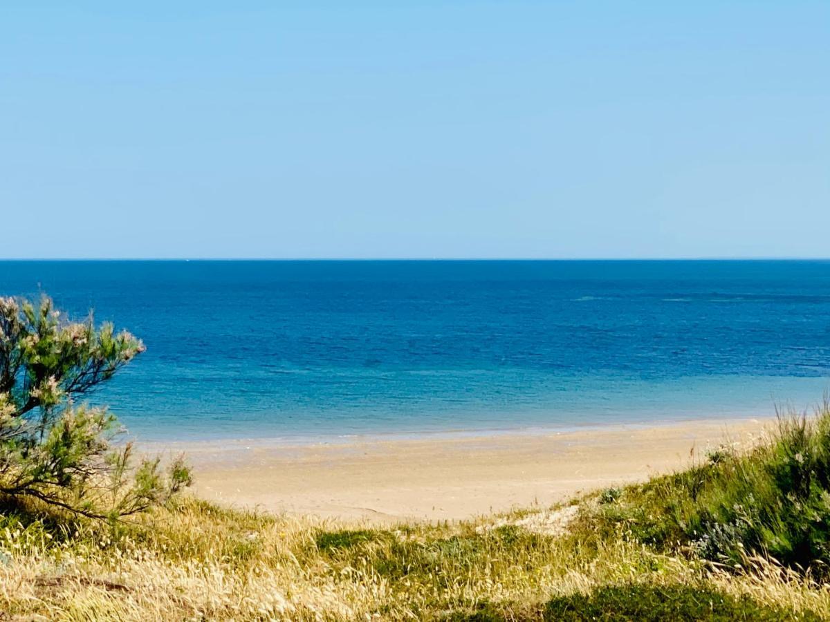 Charming House Close To The Plage Des Huttes Chaucre Buitenkant foto